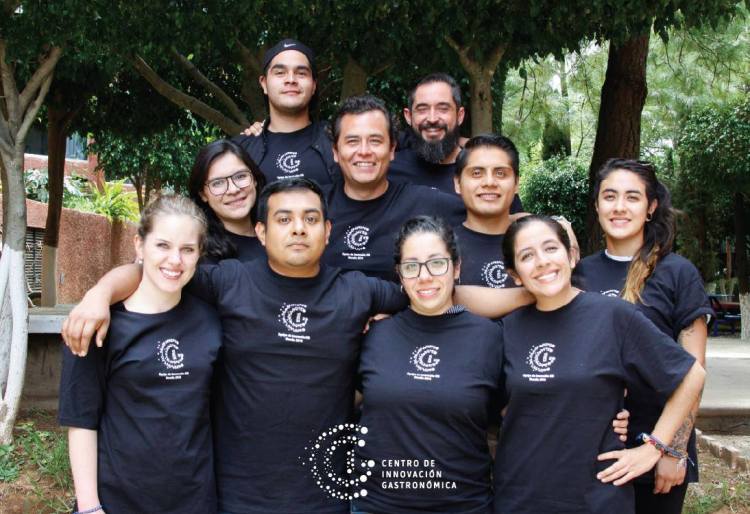 21200867_1704648559610007_7563562958632856534_o