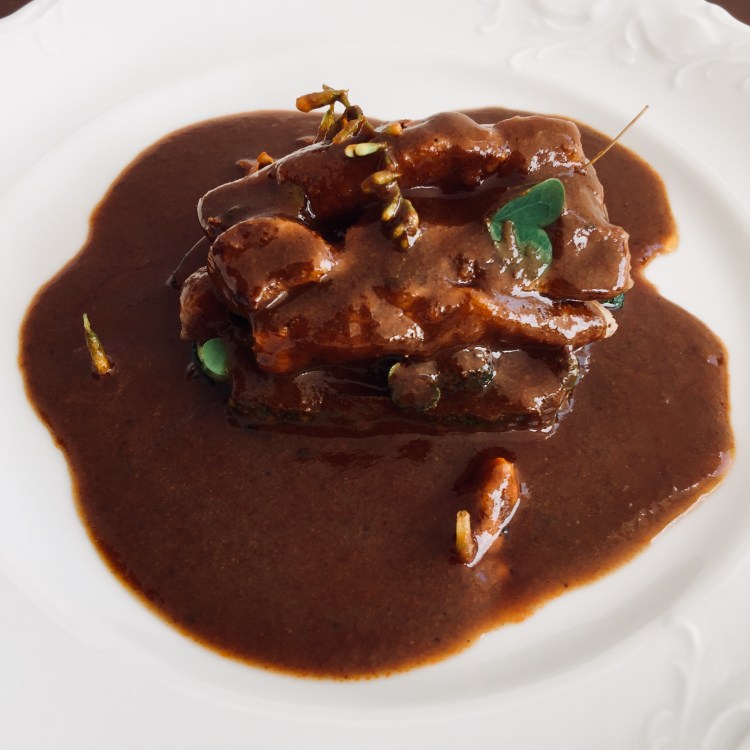 mole 38 ingredientes, secreto ibérico y calabacín 2