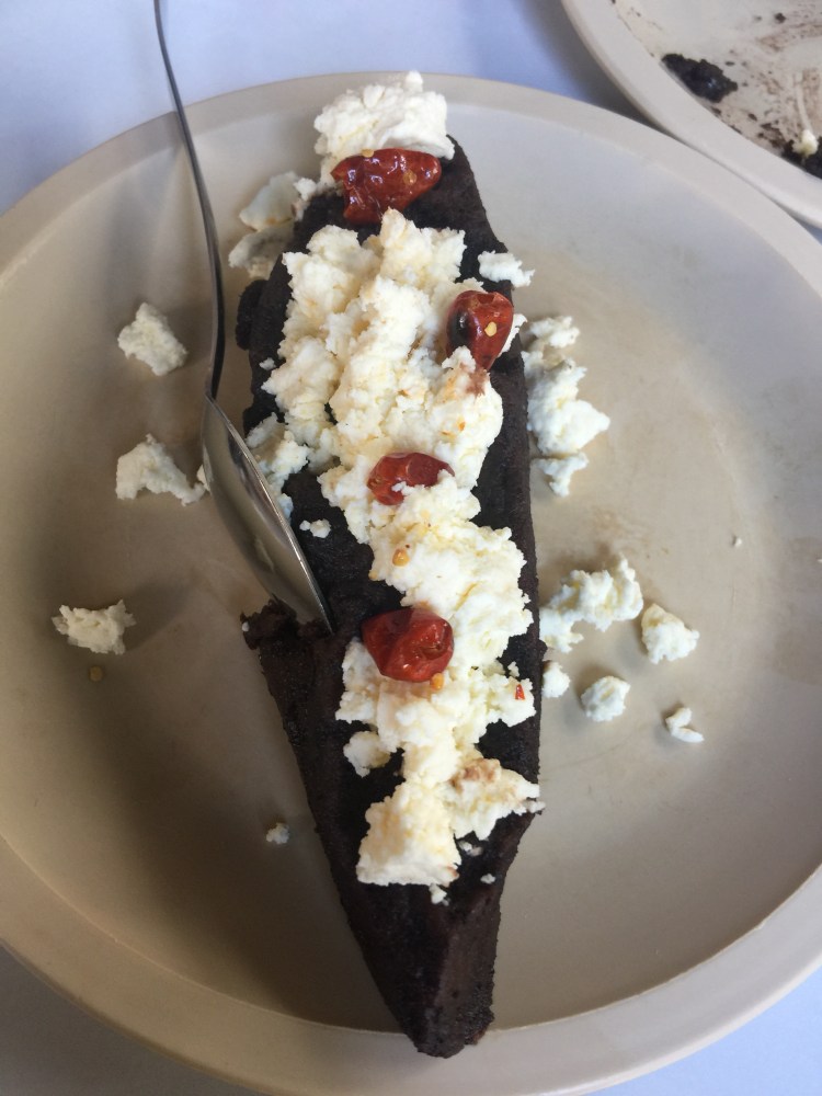 Las botanas cantineras son un viaje a las gastronomías locales. Un recorrido de platos y bebidas que reflejan lo complejo de ser mexicano.