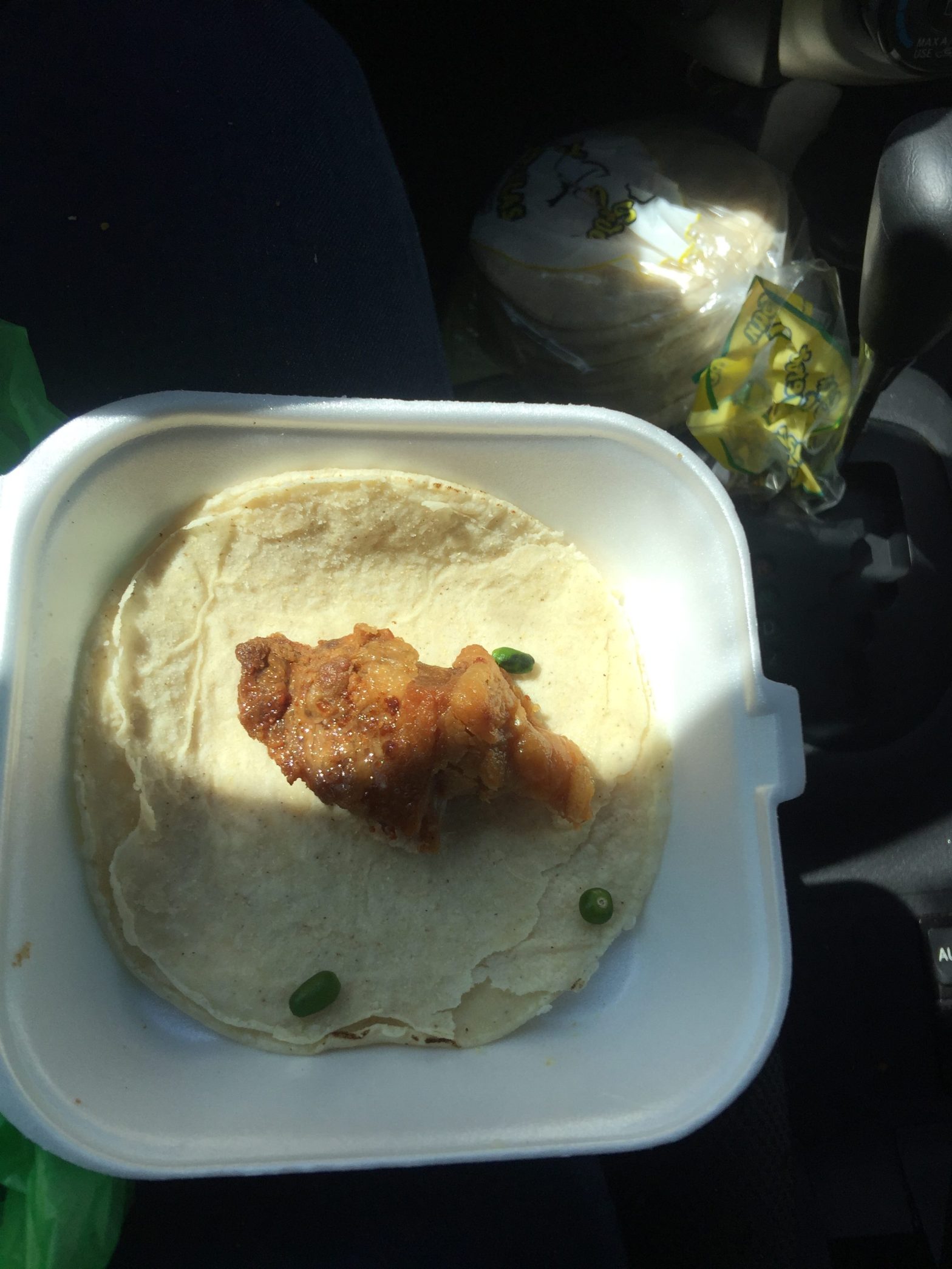 Para investigar con bajo presupuesto se requiere ser creativo, muy flexible y hacer productos comercializables. El dinero llega solo con las buenas ideas.