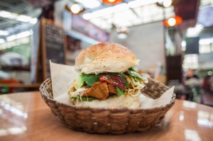 Los valles de Puebla fueron, son y con suerte- serán abastecedores nacionales de ingredientes, carnes, quesos y chiles de gran calidad. 